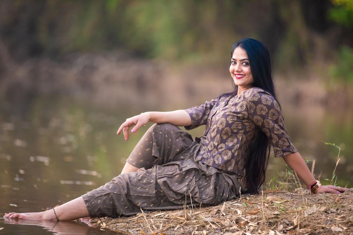 woman, pose, model, beauty, indian, female, girl, portrait, outdoors, glamour